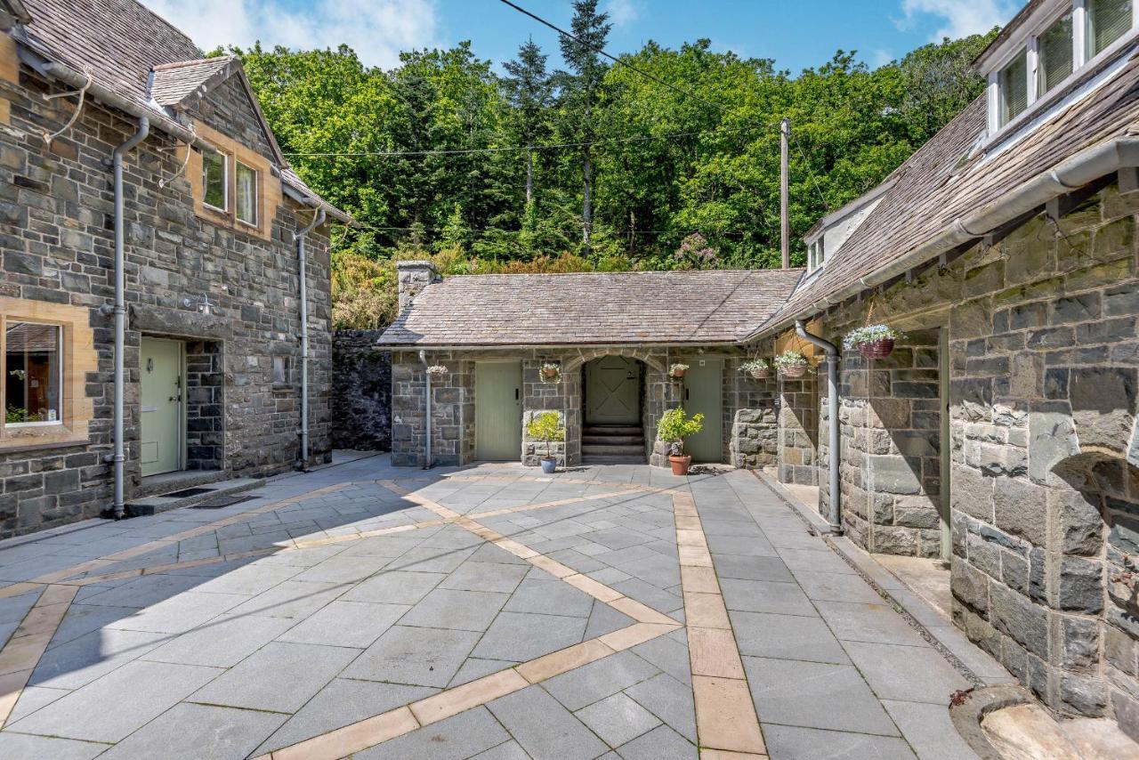 Plas Gwynfryn Llanbedr  Buitenkant foto